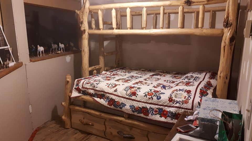Canadian Log Furniture Bedroom Log Bunk Bed