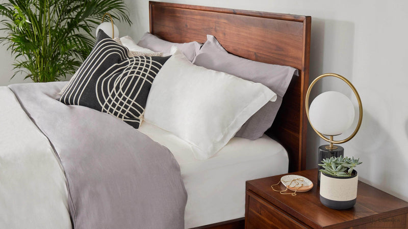 Rustic Classics Bedroom Set Jasper 5 Piece Reclaimed Wood Platform Bedroom Furniture Set in Brown - Available in 2 Sizes