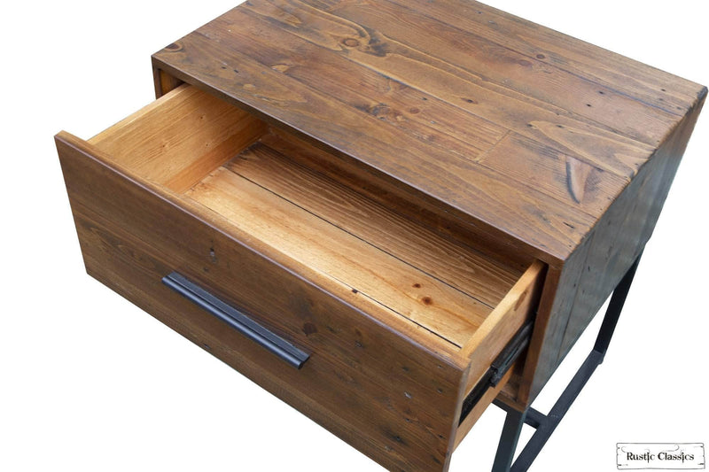 Rustic Classics Nightstand Blackcomb Reclaimed Wood and Metal 1 Drawer Nightstand in Coffee Bean